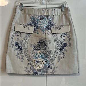 Floral Embroidered Silver Grey Mini Skirt Lined Beading, Size M